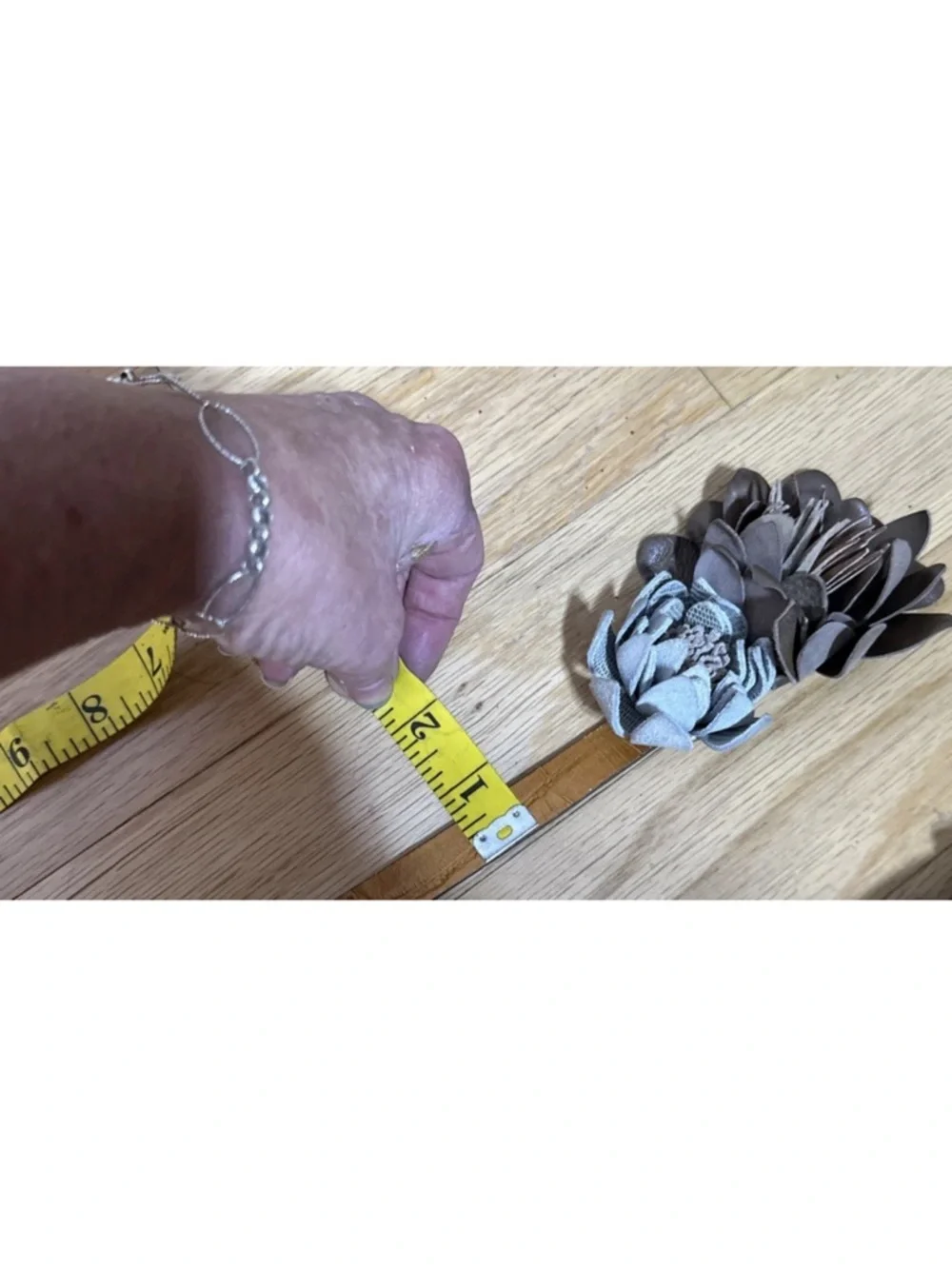 LIVE LOVE LOFT Leather Belt With 3-D Flowers XS